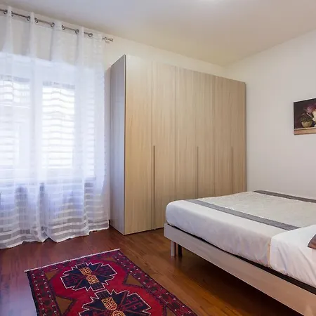 Cattaneo Arena Apartaments * Verona