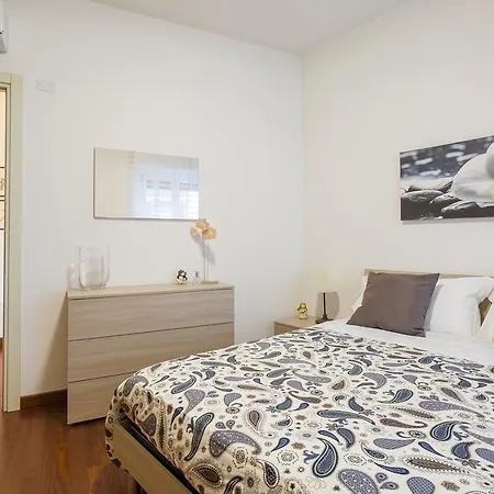 Apartment Cattaneo Arena Apartaments *